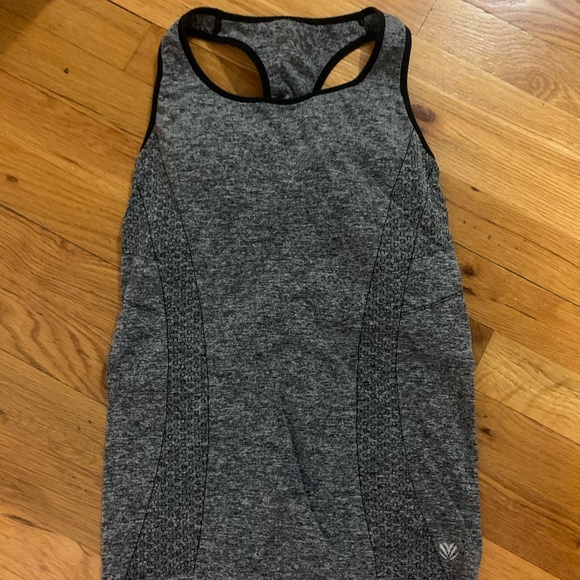forever21 work out tank top size small - Picture 2 of 2